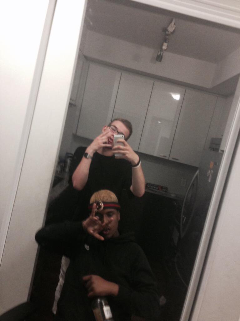 KenjiKendall's tweet photo. Happy glo day to this @fijicmdwn guy https://t.co/iC87ORp0tR