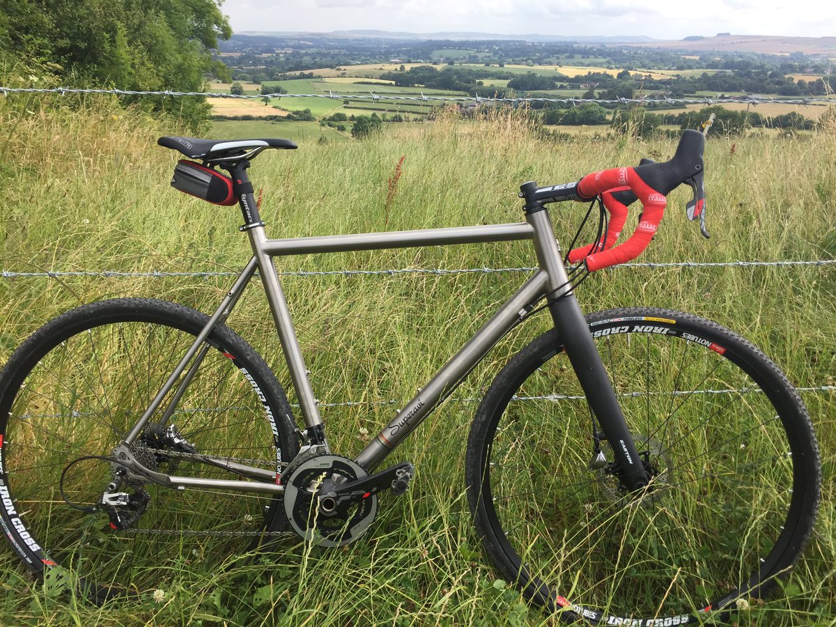cyclingplus's tweet photo. CP Robin - enjoying some very dry trails & long grass on a Superavi Ti frame we built earlier... #feelingcross https://t.co/yuuUBFHaR1