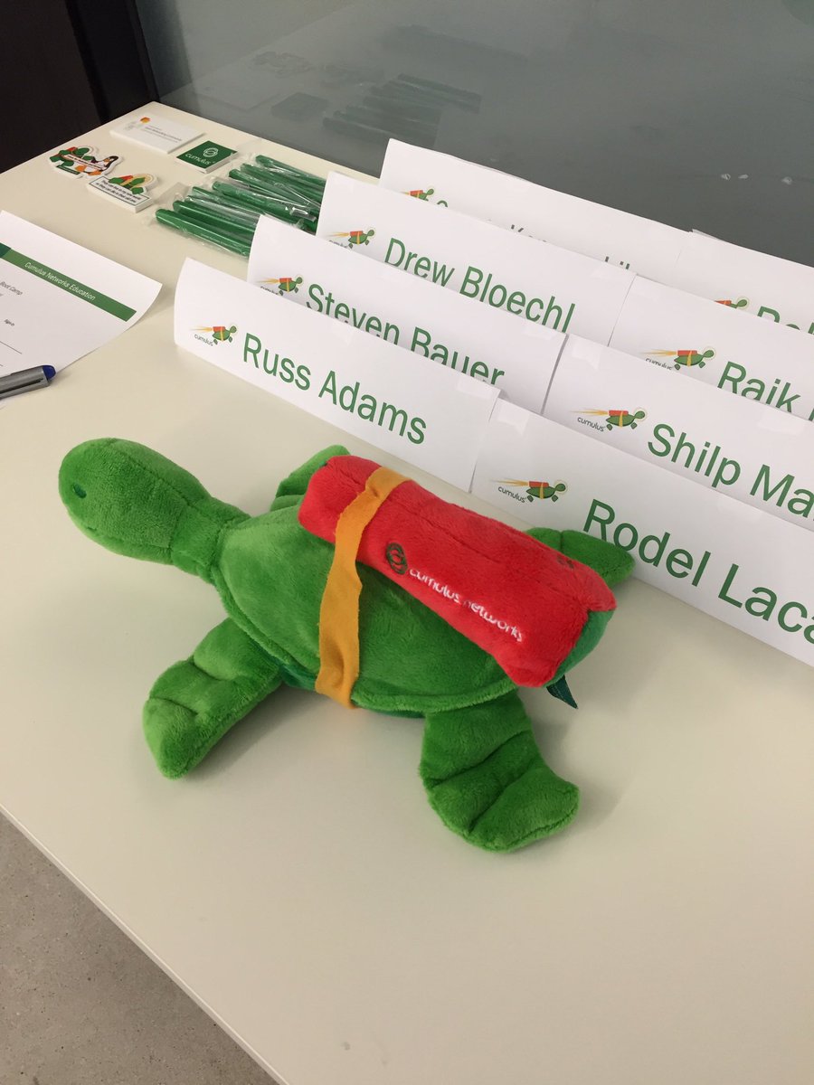 pangchen's tweet image. Never gets old after over 80 #CumulusLinux BootCamp classes @CumulusNetworks