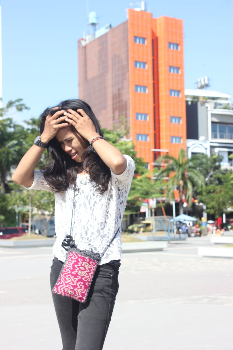 bahagia karna Tuhan Yesus selalu bersamaku