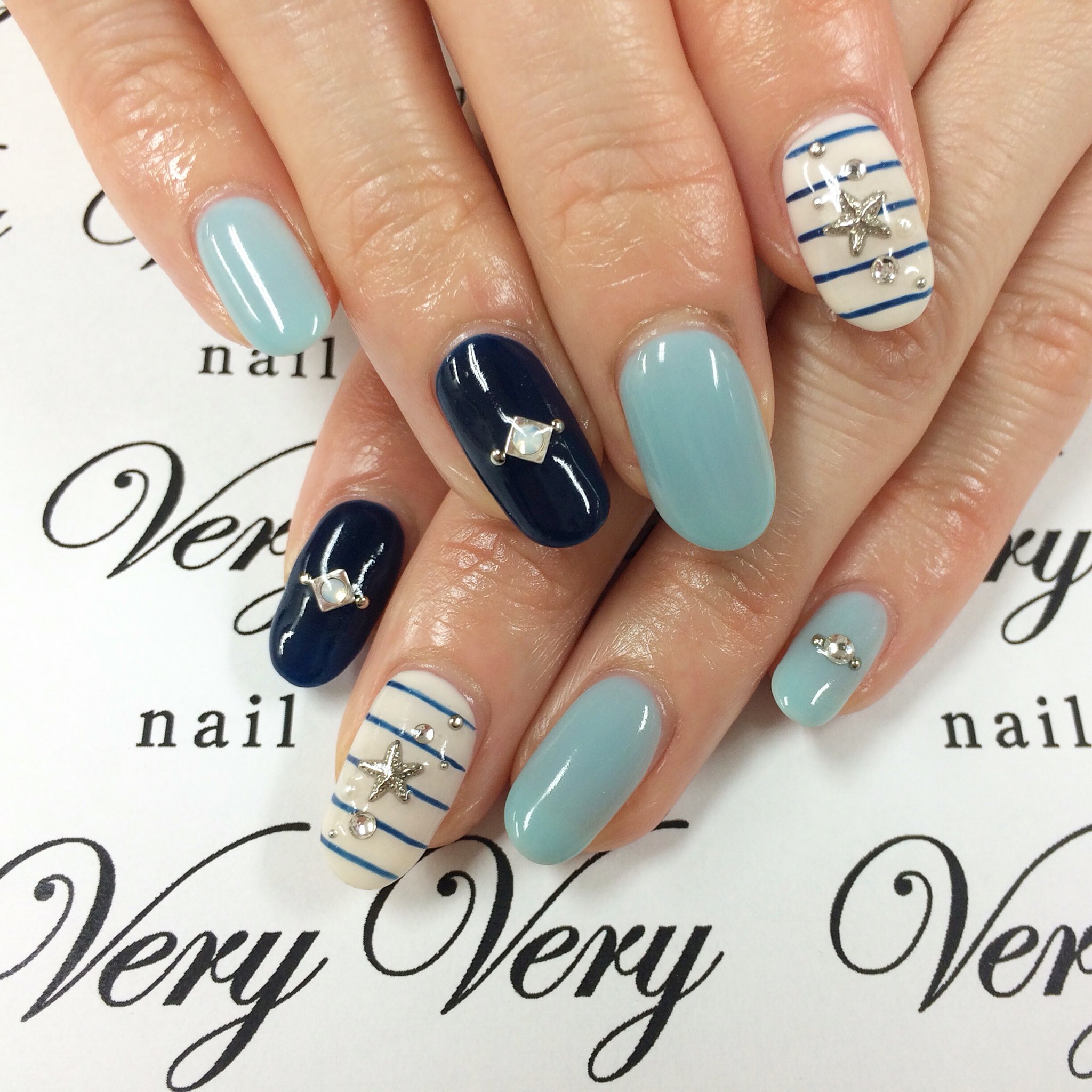 ネイルサロンveryvery お客様ネイル 大人marine Border ネイル 札幌 マリン マリンボーダー マリンネイル マリンボーダーネイル ボーダーネイル ヒトデネイル 夏ネイル サマーネイル 大人マリン 夏ネイルデザイン T Co Myodrwcuox