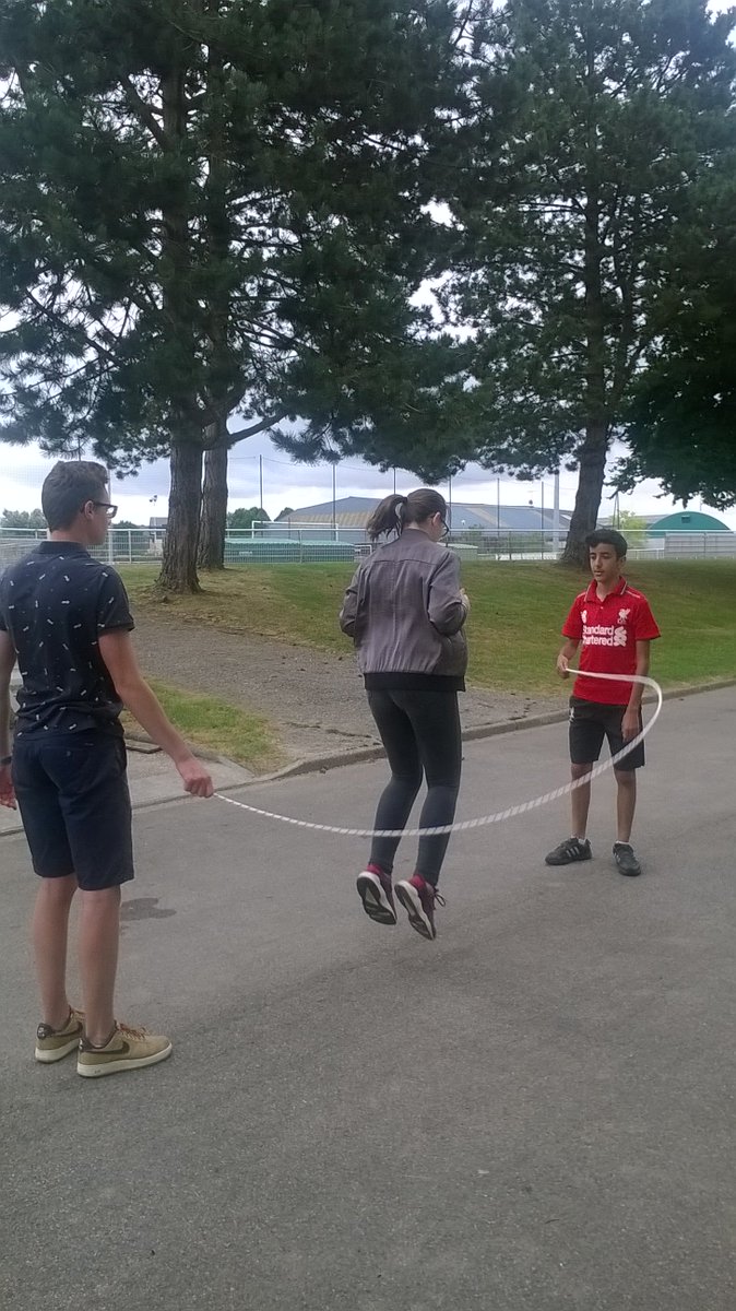 MSAJeunes's tweet photo. Animations juillet terminées! Prochains rdv en août inscrivez-vous!
Speedmington, Tchoukball, cinéma, plage... https://t.co/AYkBOepoOB