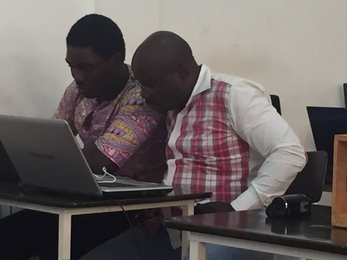abbabrice's tweet photo. Nous explorons la base de donnée Whois D'Afrinic à #Lomé avec @AFRINICtraining @LULugTG #Esiba https://t.co/YMfeYyhmHY