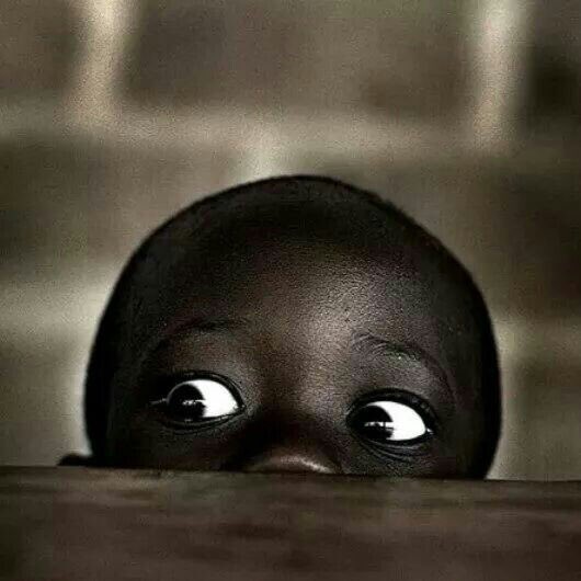 Aqui ando...portense bien.ya llego mi vieja ya no dejo twitear agusto jajjaa