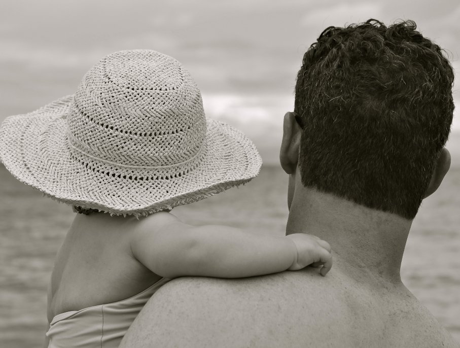 bottleandheels's tweet photo. We have a beautiful piece by Sean McEwen written for his daughter on the blog. Check it out. https://t.co/JHcXrhL2WG https://t.co/Gonowt1zpX