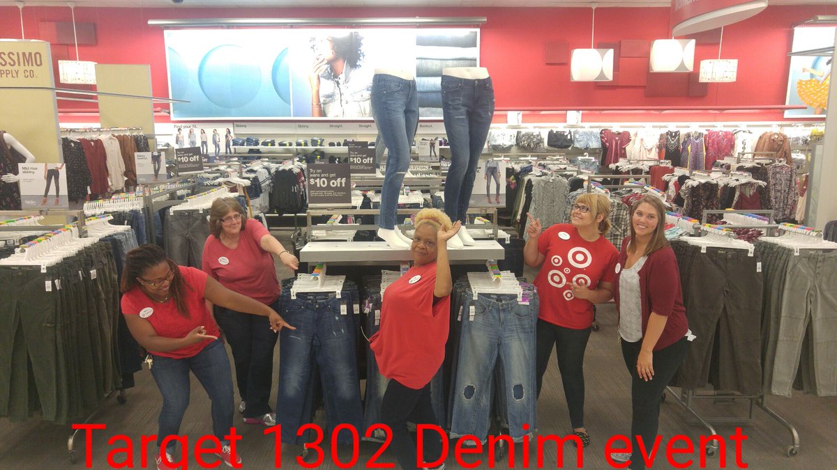 LDCGLT's tweet photo. Denim is what we do!!! #GoBig #D333BAD @garmtgt @LHaas87 @MelissaStanner https://t.co/gzJ4VShABL