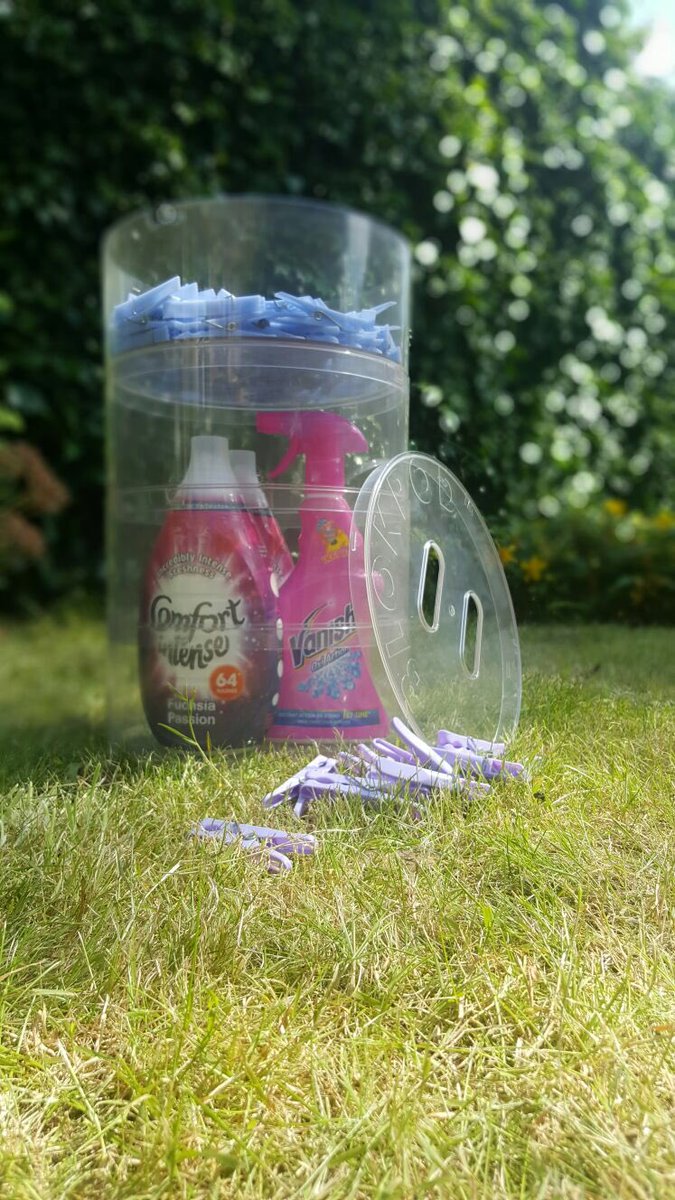 Blokpod's tweet photo. Great weather to get your washing on the line.. #blokpod #storage #washing #summer https://t.co/V7ud9NbwR3