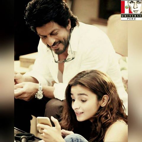 UJALYpyar's tweet photo. 💞💞#AnsiososPorDearZindagi💞💞
@iamsrk @SRKUniversePE @SRKUniverse 
@StarfilmsP @aliaa08 https://t.co/YzjSz0mGwd