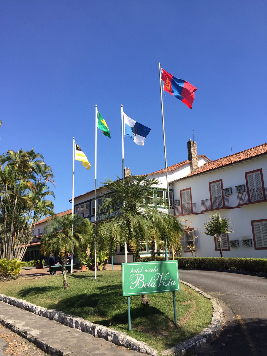 Бэлтгэлийн төвийн зочид буудал Bella Vista Hotel