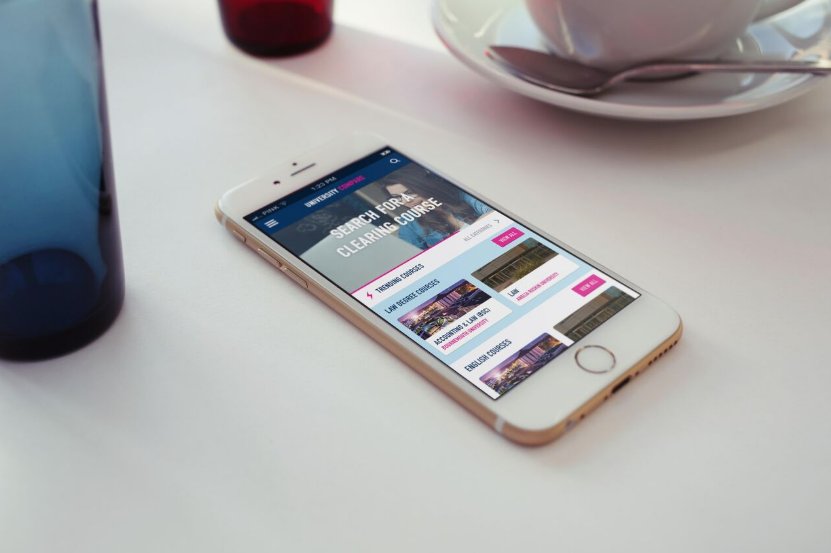 TalkClearing's tweet photo. Going to uni this year? Make sure you download Uni Compare's app now. Search 'Clearing': https://t.co/OymvnnLvQT https://t.co/fEpAYPtPXV