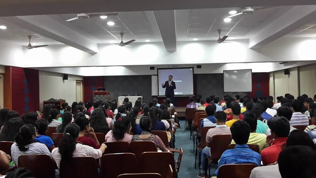 suniljparekh's tweet photo. Trained over 200 students at Thakur college in Kandivli, Mumbai to use their highest potential for #academicexcelle… https://t.co/8Odpw68vZx