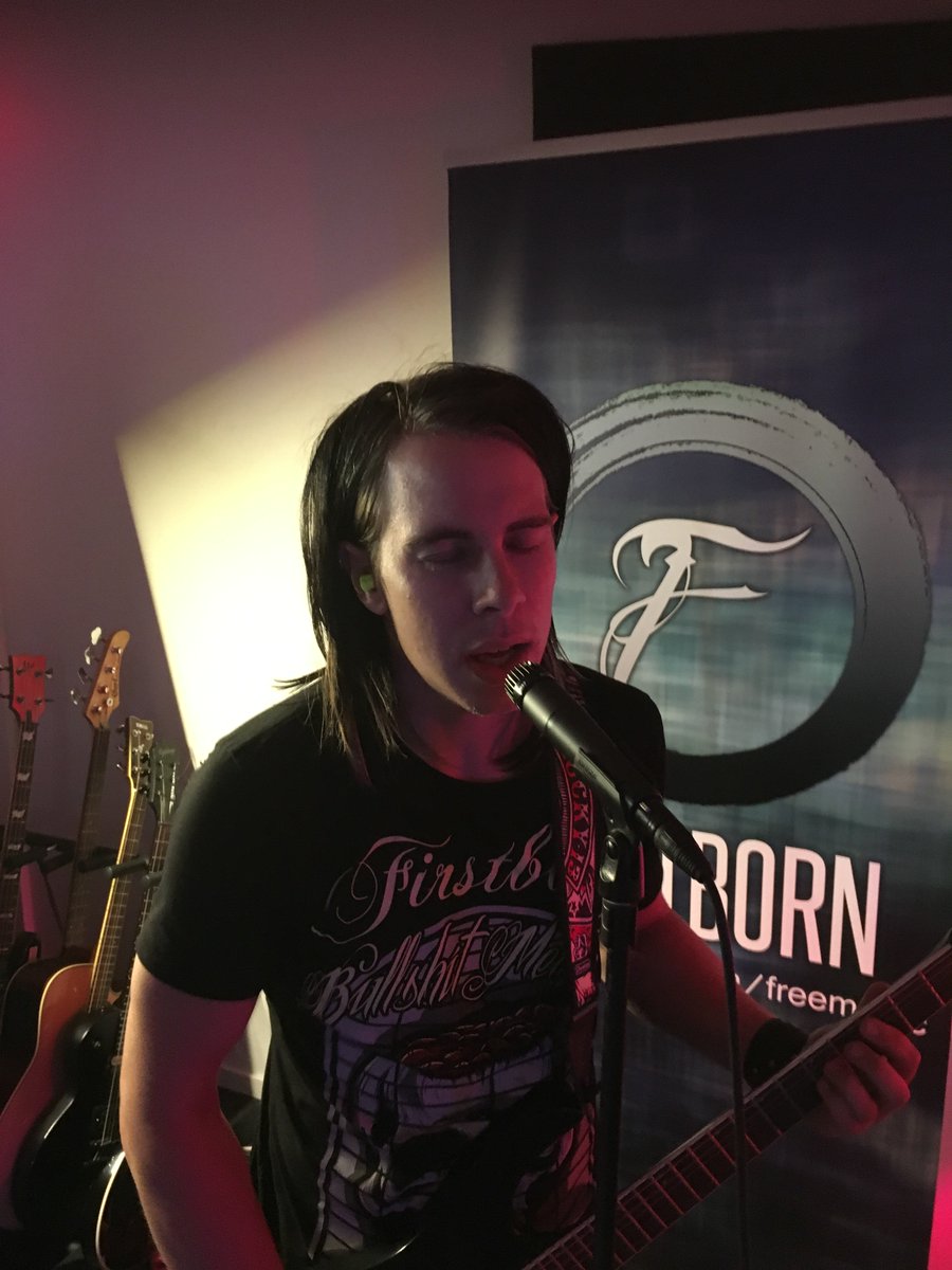 Marcuz_Guitar's tweet image. Rehearsing for our upcoming shows and the EU/UK tour with Yashin &amp;amp; @Vamp_Everywhere Dates: ow.ly/8m3p302zyPs
