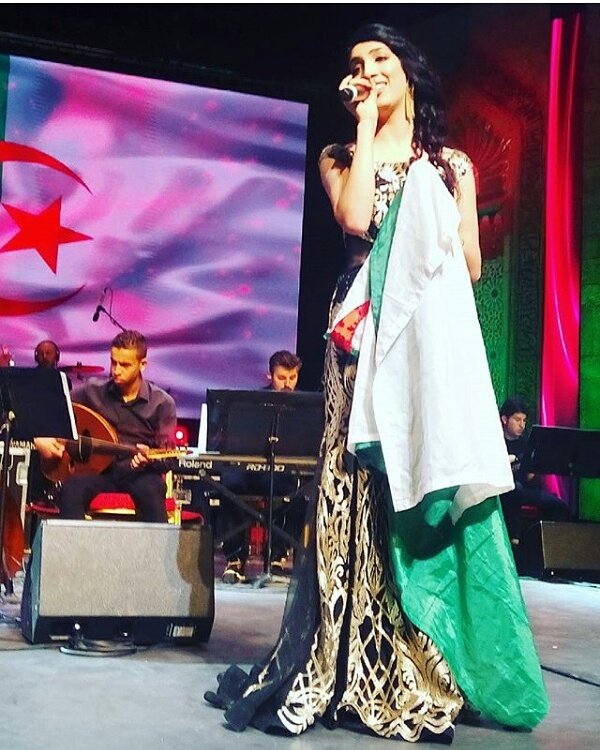 Vetogate's tweet photo. #فيتو|
إطلالة كلاسيكية من #سهيله_بن_لشهب في حفل #قسنطينة
#SouhilaBenLachhab - @SuhilaBnLachhab https://t.co/v4qPCx3XJS