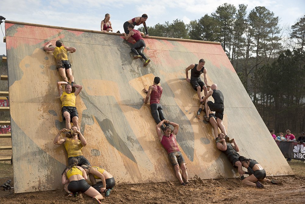 NBCSpartan's tweet photo. You can't get to the top without helping others. #SPARTAN https://t.co/1HD8TETVaO