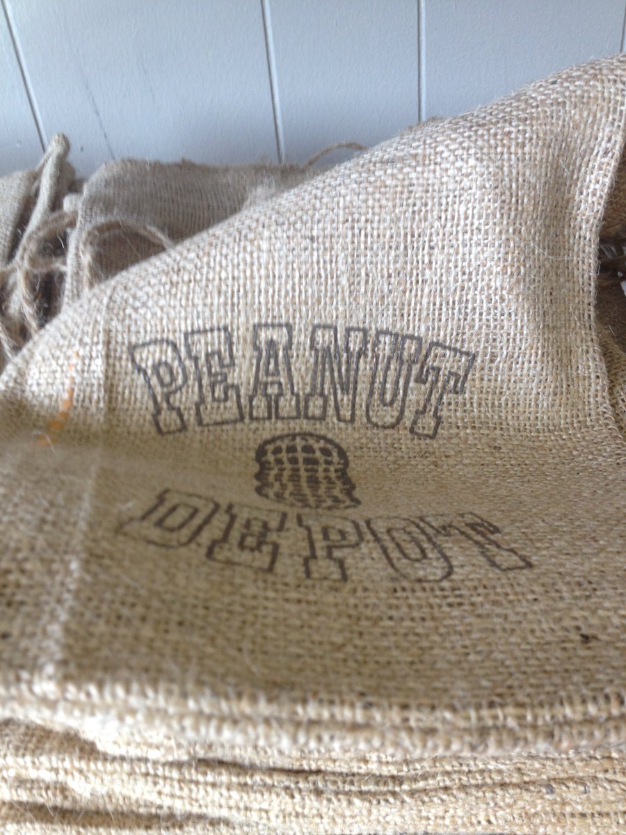 PeanutDepot's tweet photo. Our classic burlap bags make great gifts! https://t.co/z3qx3T5cr3