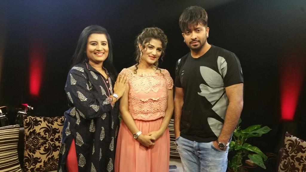 4d4c28c24bd545c's tweet photo. Shikari stars in Bix office, 28 July, Thursday, 2.30 pm on 24 ghanta. @EskayMovies @srabantismile @24ghantaonline https://t.co/SSKT9pVMCP