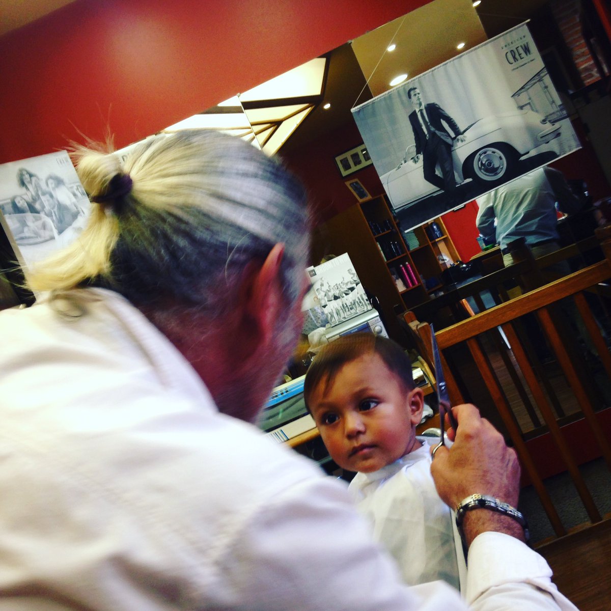 SeuteniChris's tweet photo. Olivier looking #Fresh at the #BarberShop #Albi #BestInTown #ActuelCoiffure #LikeFatherLikeSon #GoodLookingKid https://t.co/0h0Yz6U6lo
