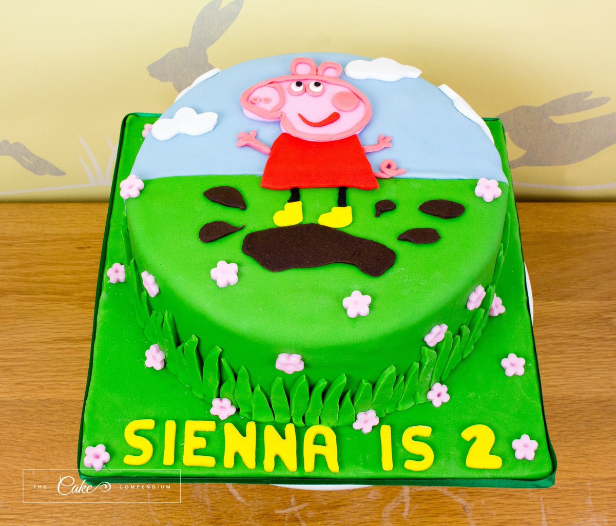 Peppa Pig is still a big #birthday #favourite this #summer 
<a href="/PeppaPigUK/">Peppa Pig UK</a> #peppapig #cake #party #pig #fun #cute