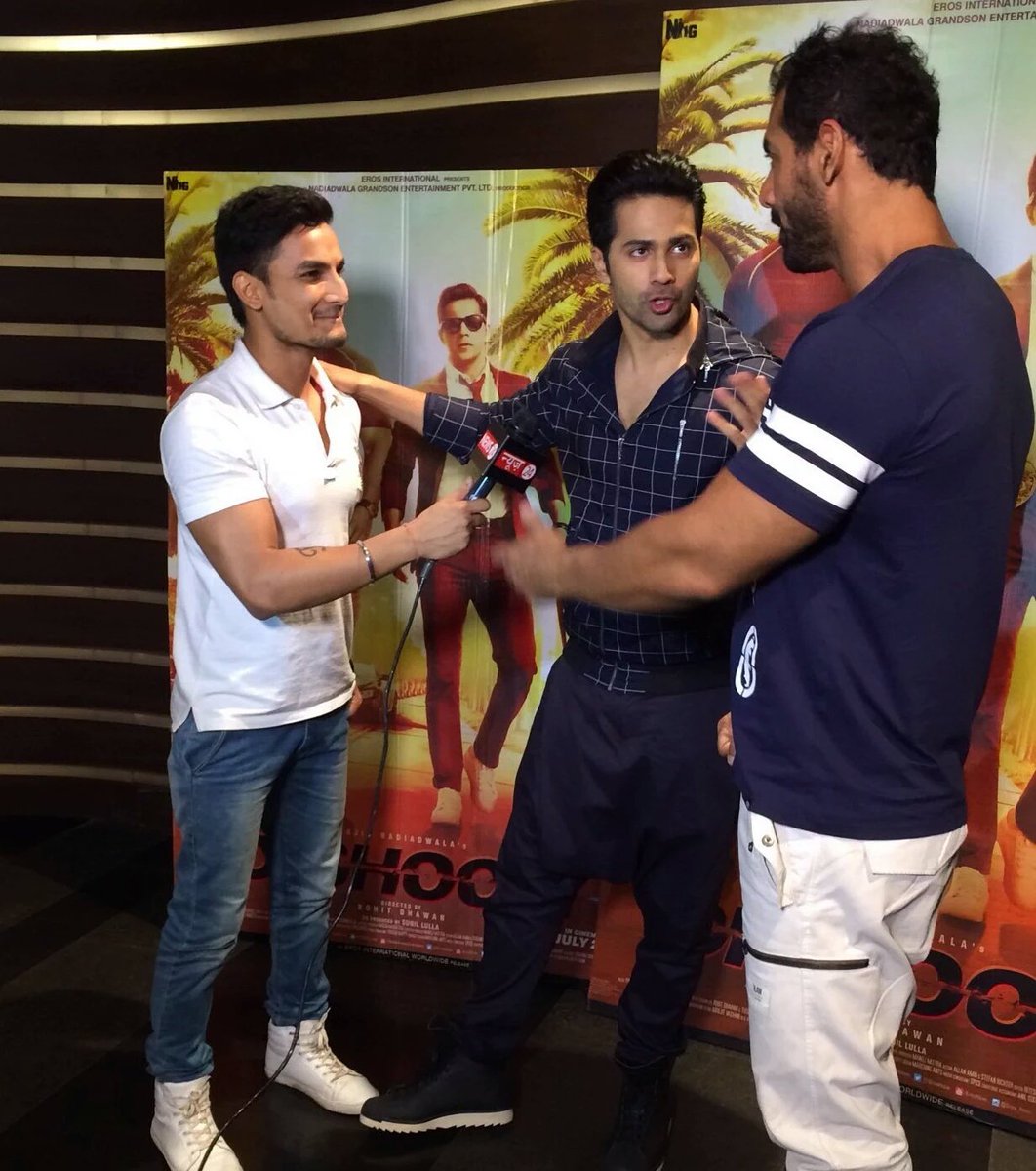 JohnAbrahamCLUB's tweet photo. Varun Dhawan and John Abraham at an interview for E24! @Varun_dvn @TheJohnAbraham #3DaysToDishoom https://t.co/xhikN9n1Gc
