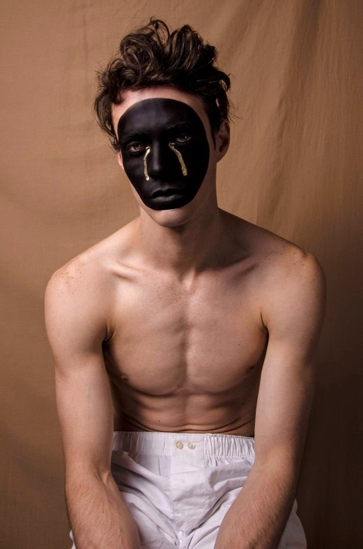 fotomuseomx's tweet photo. Ven al FM4C y conoce el trabajo de @donno_v en la nueva exposición “POSE fotografía de moda México hoy”. https://t.co/TANobXtbrV