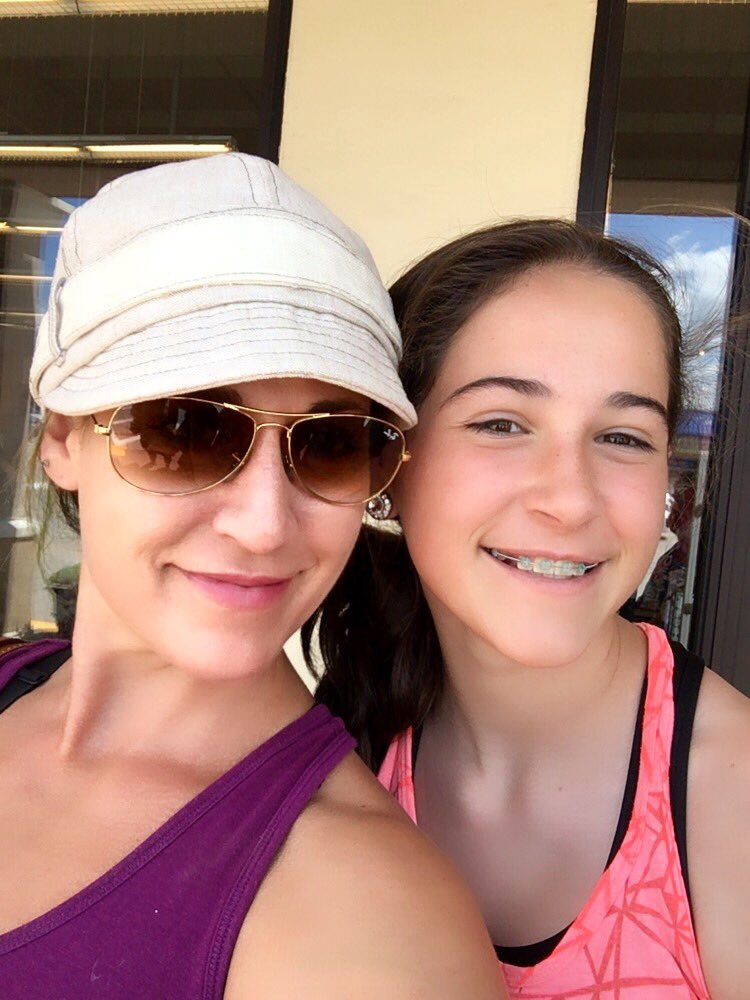 jcramit92's tweet photo. She's lucky I love her. #HateToShop https://t.co/ZrtelDwJeq