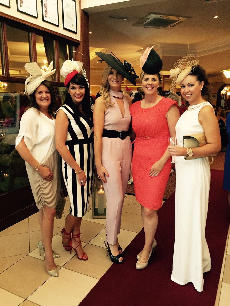 JoanneMurphy_'s tweet photo. Great day on the mic for the #firstfurlong now time to kick back &amp; enjoy the racing #GalwayRaces #GalwayFestival https://t.co/Fh1UG57Xa0
