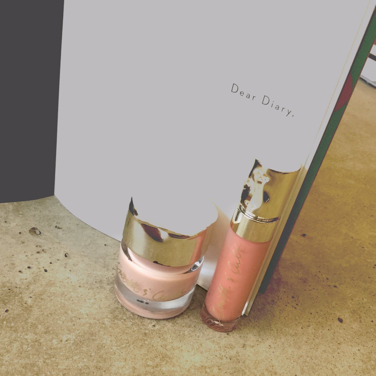 UNTITLEDto's tweet photo. Shop @SmithandCult now at Untitled by Flaunt Boutique. Check out some of the colours https://t.co/N5pPxdie2f