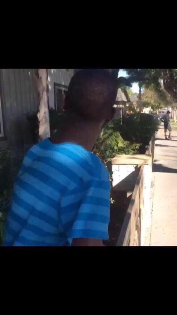 FunnyPicsDepot's tweet photo. When someone calls you cute but you think they're talking about someone else https://t.co/q5P4IBLUIL