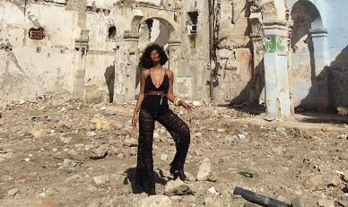 StyleCaster's tweet photo. #PTOGoals, or how the hottest women in the world like to vacation: https://t.co/5PZ6yPe3RQ https://t.co/Tvc5LdqBbT