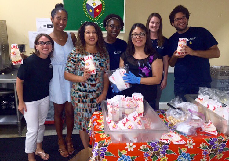 joindistrict's tweet photo. Thank you @PopcornQueens for donating delicious #popcorn to @miriamskitchen today! Let's end homelessness in DC! https://t.co/Gttjp6pNJT