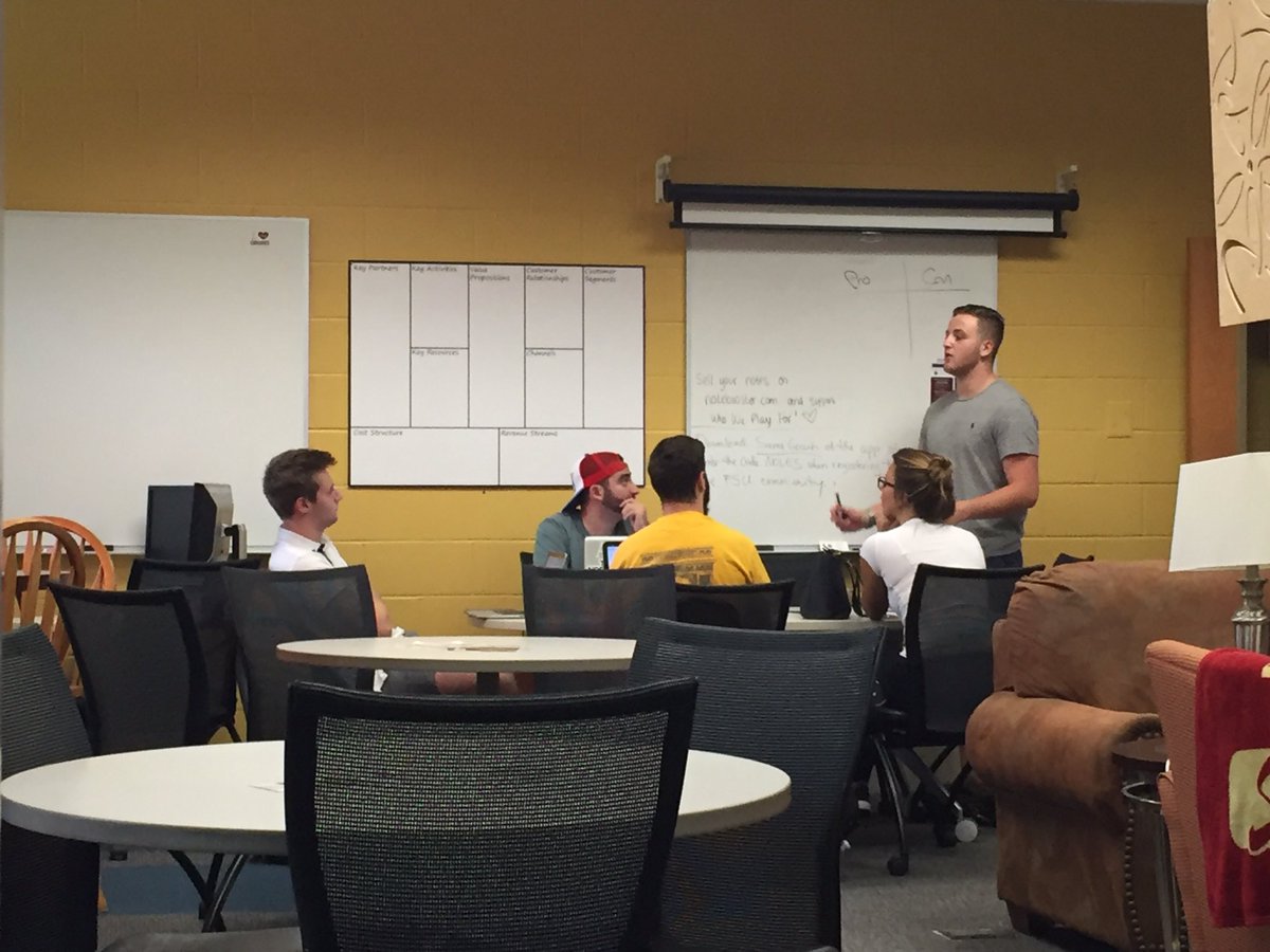 JimMoranCollege's tweet photo. @KanyuFSU is hard at work today in the InNOLEvation Center. #FSU #entrepreneurship #tally #tallahassee #business https://t.co/aLnzw8uRV8