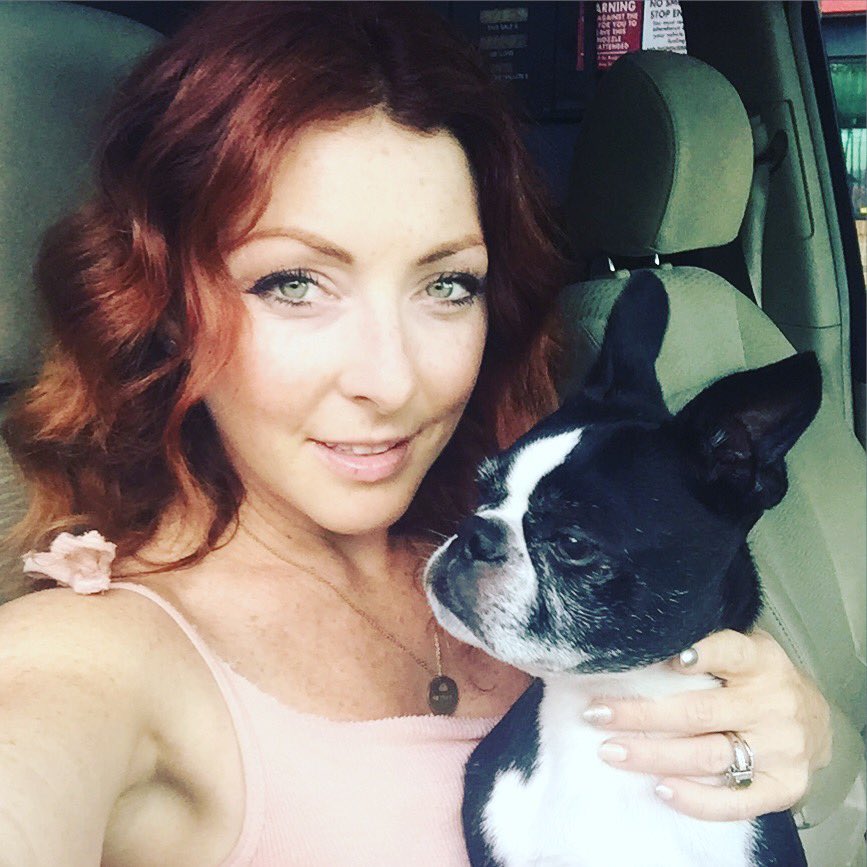 jennacokerjones's tweet photo. Ridin' with #myhomie 😎👊🏻 #fender #fenman #OGbabe https://t.co/tuXDzvzXUT
