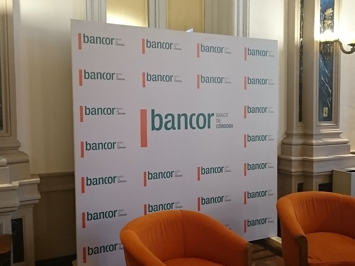 anacanosa's tweet photo. Estamos en @BancodeCordoba para la #Coberturagamba del #PremioPinturaBancor!!! https://t.co/SQS4kvUwfw