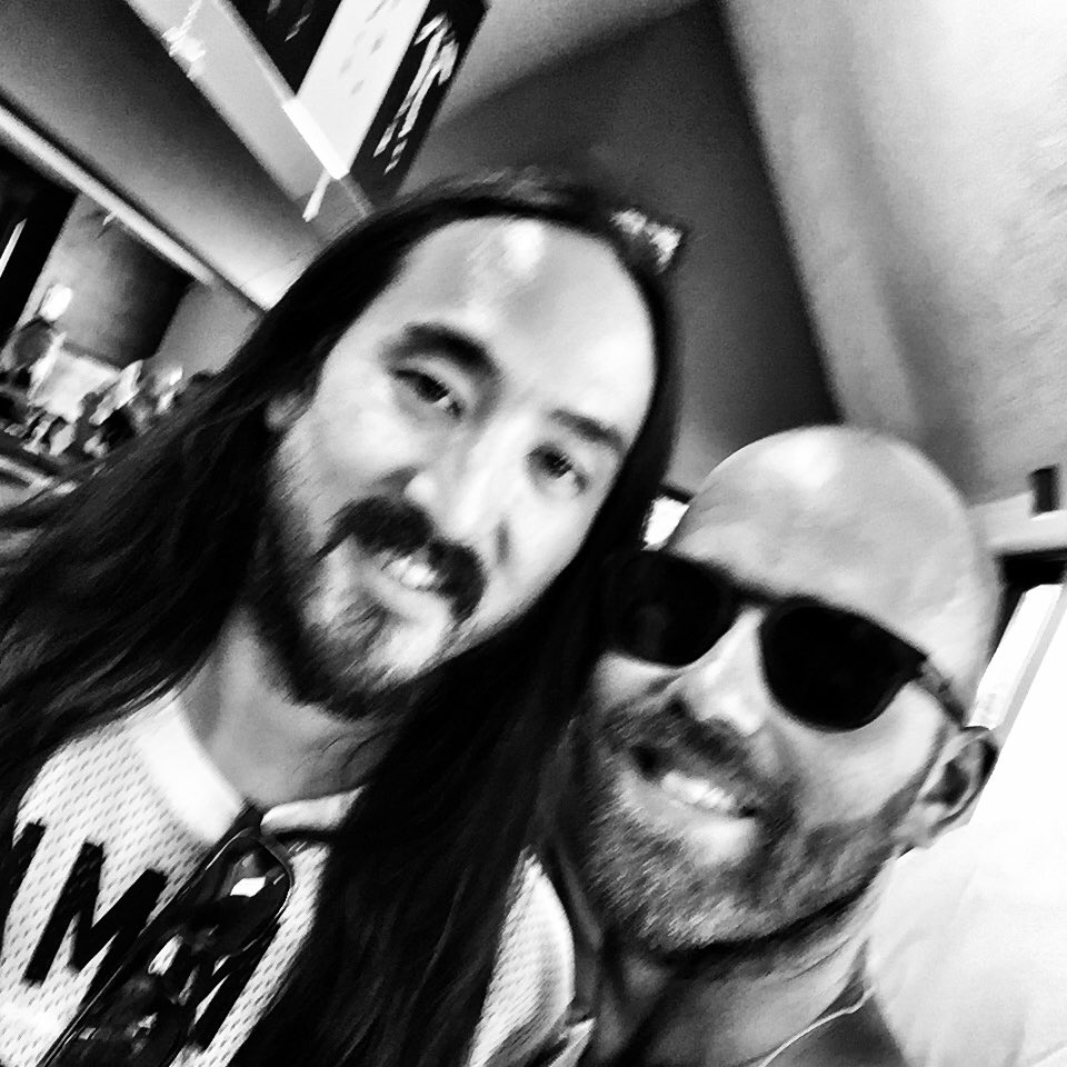 FCastermans's tweet photo. Was great meeting this guy, even without any cake 🎂 #Tomorrowland #festival #steveaoki #TML16 https://t.co/5i2S8A7QXd