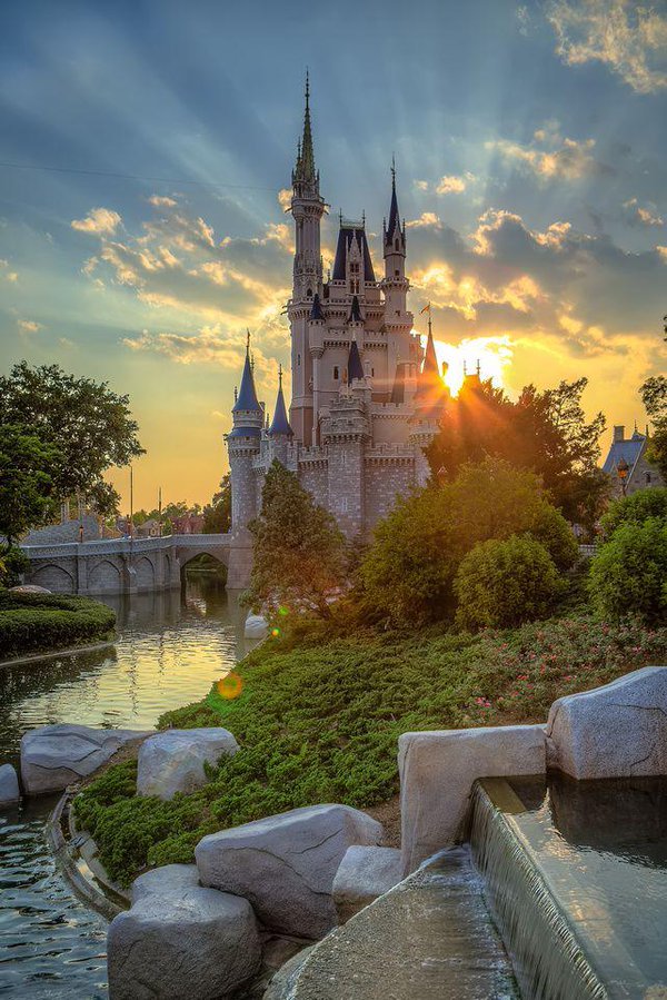 rybotics's tweet photo. Sunset behind Cinderella Castle. https://t.co/ahJ0JXqtha