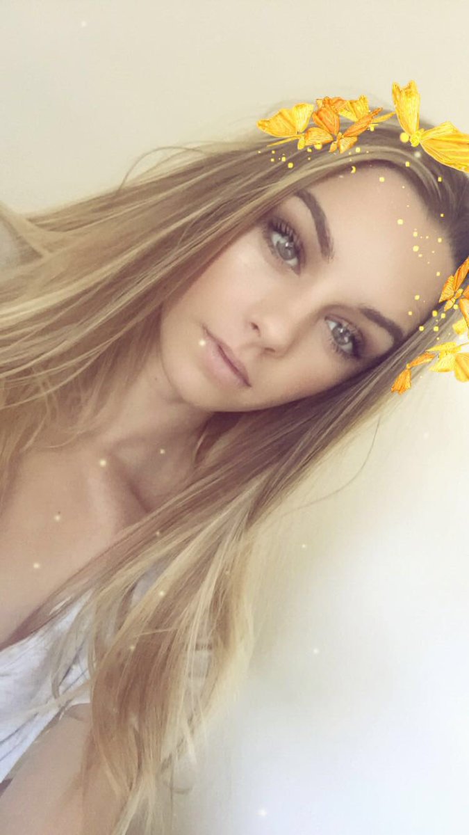Courtneeymt's tweet photo. Just this once ☺️ https://t.co/DmqarqmE9e