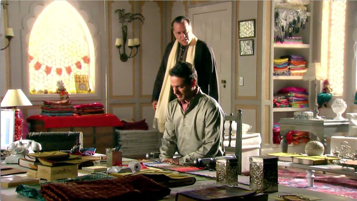 NexPanama's tweet photo. Opash no acepta que su hijo, Raj se quiera casar con una brasileña. No te pierdas #IndiaNex a as 8pm pro @NexPanama https://t.co/Pq9hUcFPLm