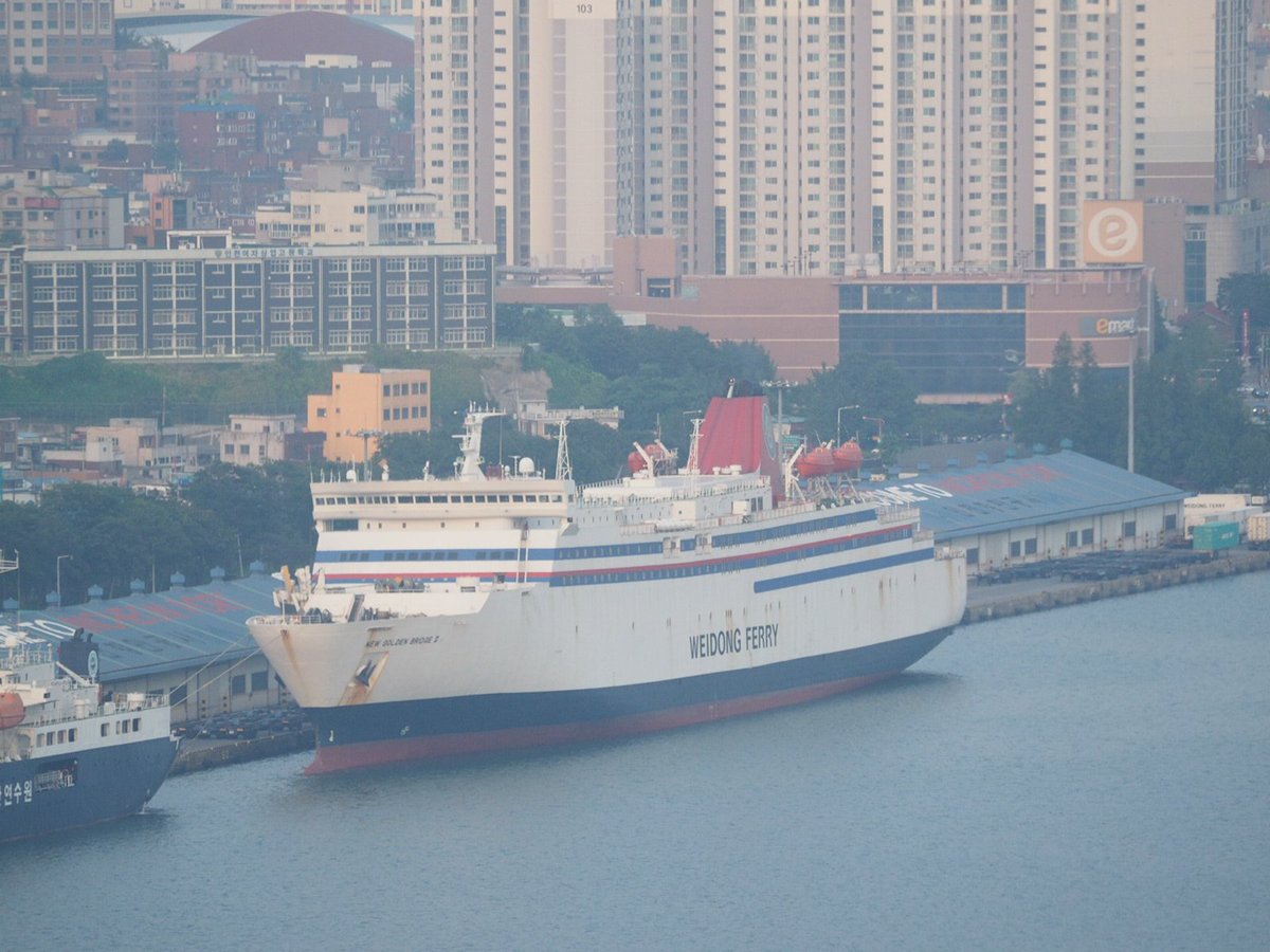 今回、仁川港で見た元近海郵船の「ブルーゼファー」と「サブリナ」は