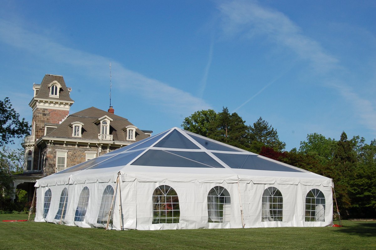 select_event's tweet photo. Host your next event under one of our beautiful clear top tents! #selecteventgroup #eventprofs https://t.co/KNFV5l8KEH