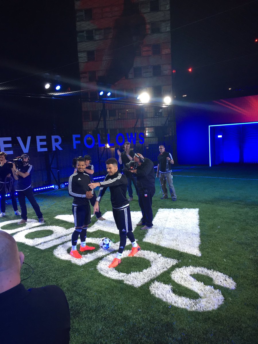 10TenTalent's tweet photo. Day 2 of the #F2Show with @adidasUK and another great night. #F2Family https://t.co/y4FJ3MqQsG