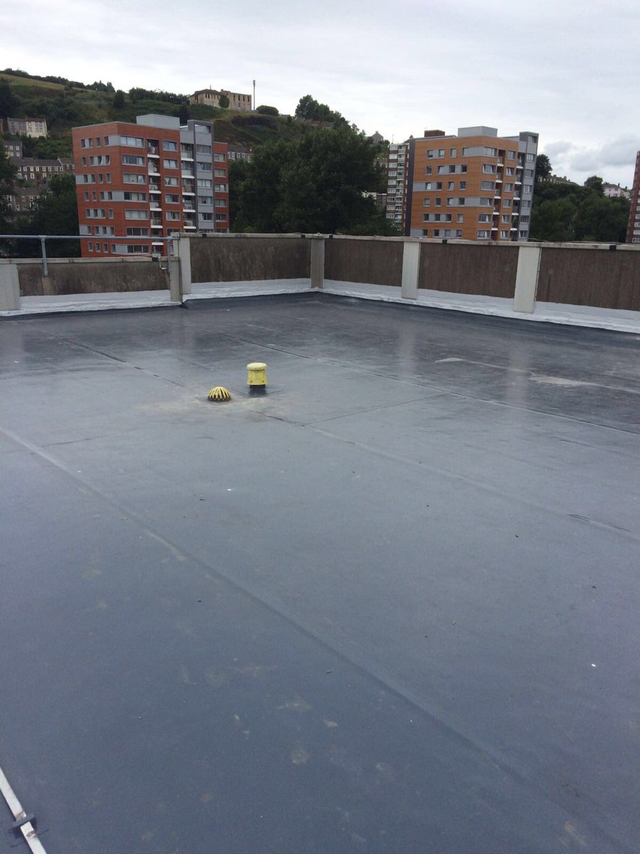 collierroofing1's tweet photo. Swansea all tide up for the HMRC . Lovely job 😜😜😜 #secutop single ply https://t.co/Gdcc5udsxN