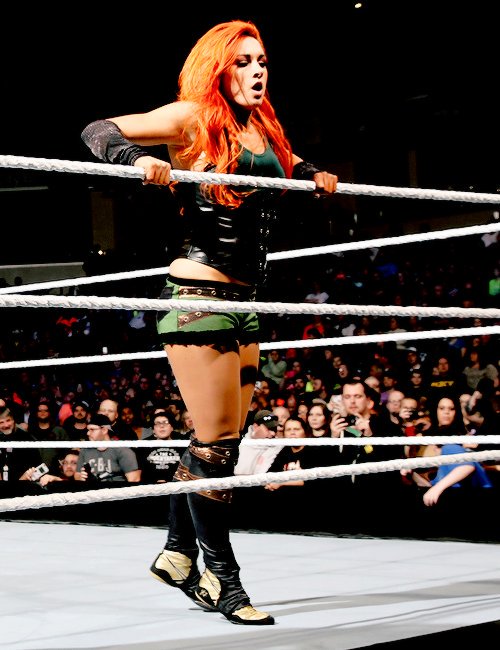 BrazilPaigeFan's tweet photo. @BeckyLynchWWE Let's make this #SDLive EPIC ! LOVE YA ! https://t.co/LFHgT9DBu5