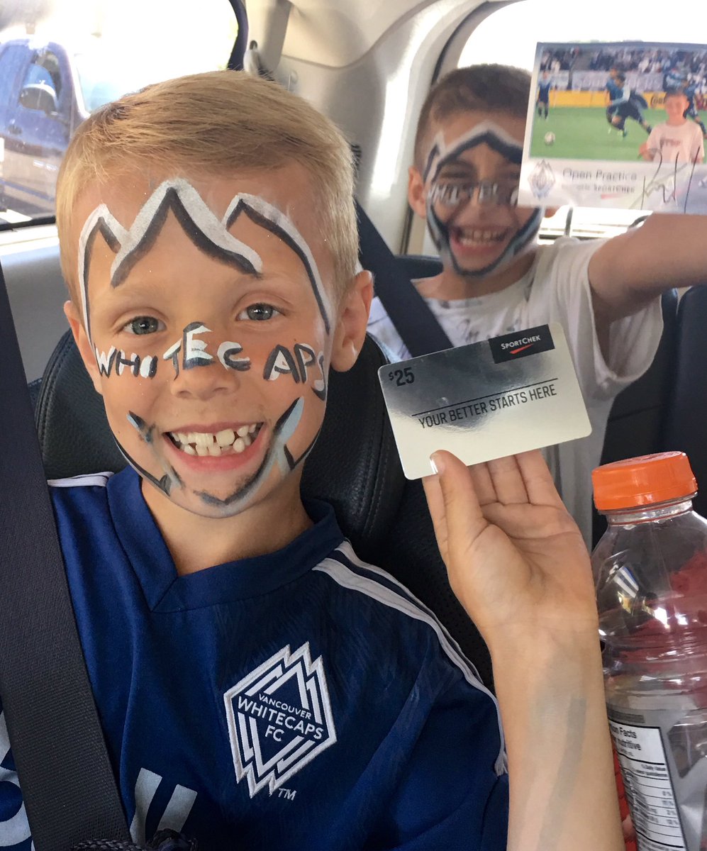 luccarovde's tweet image. I got a @SportChek gift card at @WhitecapsFC open practice. 
#Spike gave it to me👍🏼👍🏼👏🏼👏🏼