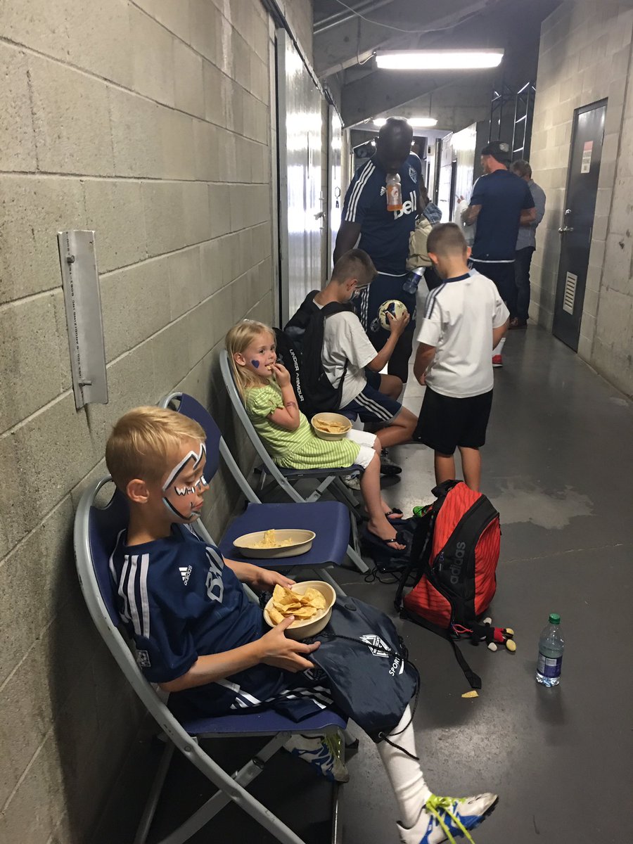 luccarovde's tweet image. Great day with all the @WhitecapsFC players at the open practice today👍🏼