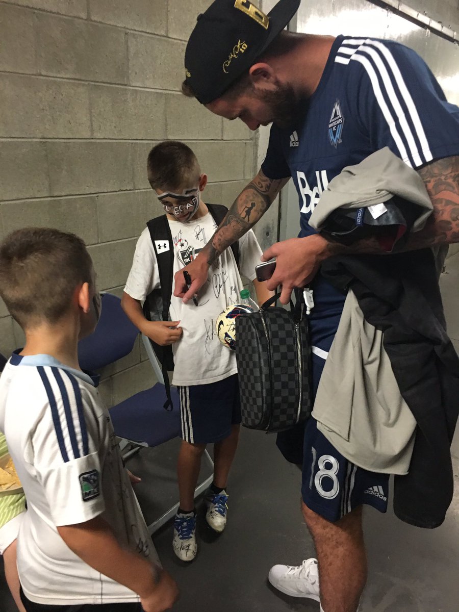 luccarovde's tweet image. Great day with all the @WhitecapsFC players at the open practice today👍🏼