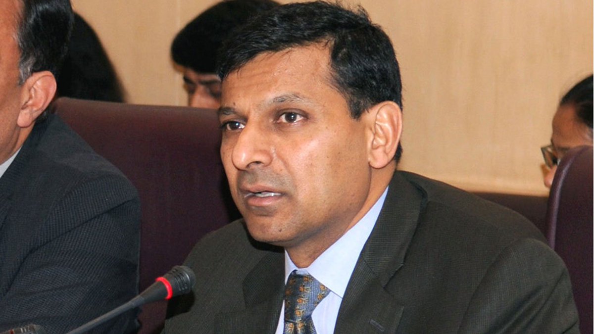 firstpost's tweet photo. Govt must go beyond 'motivated criticism', protect #RBIautonomy: #RaghuramRajan https://t.co/YxnqSP1eYy #inflation https://t.co/EIdWNZyV8l