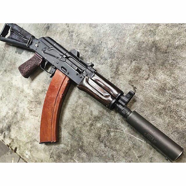 GunReloaded's tweet photo. Suppressed #AK-47 https://t.co/LSR2QwgcdA