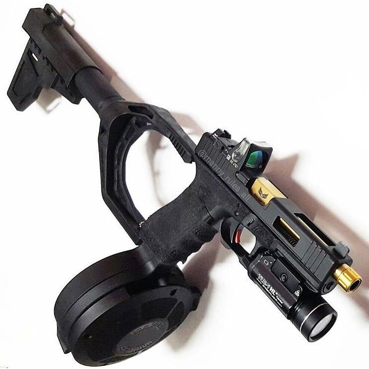 GunReloaded's tweet photo. Moded #G17 https://t.co/9elfLmUbV4