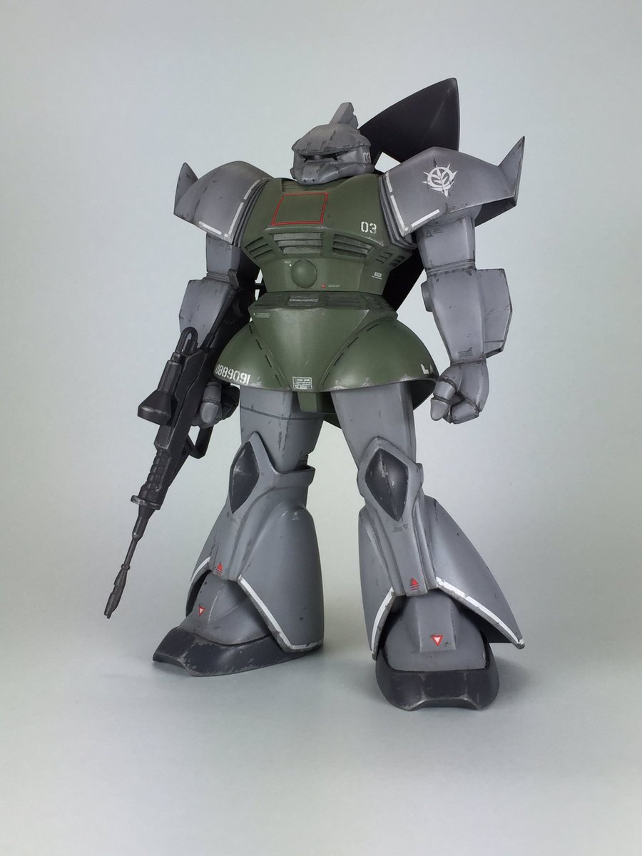 ぐりむろっく 1 144ゲルググ完成 旧キット改造でございます 量産機カラーって初めて塗ったかも と言うかこのキット作ったのも初めてー 当時のお小遣いじゃ高くて買えませなんだ T Co Bpnobbvzyv Twitter
