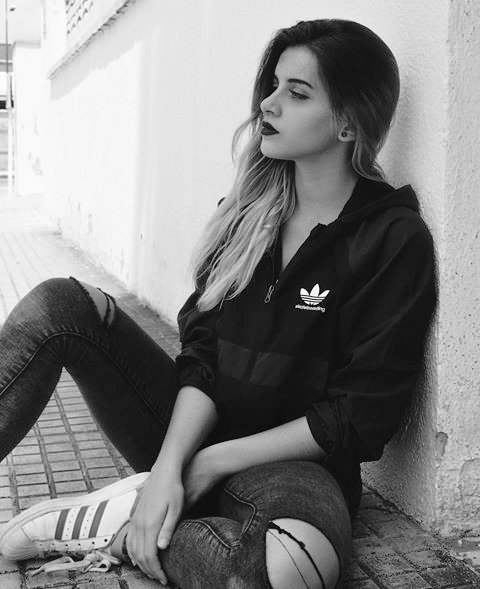 BlueEyeSquad's tweet photo. 👉 Me gustan las personas que dejan huella, no cicatrices. 👈 https://t.co/AkXxOvkKfi